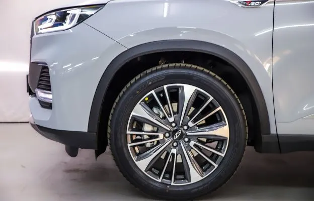 luxury-suv-new-tiggo-8-pro-max-facelift-tyre