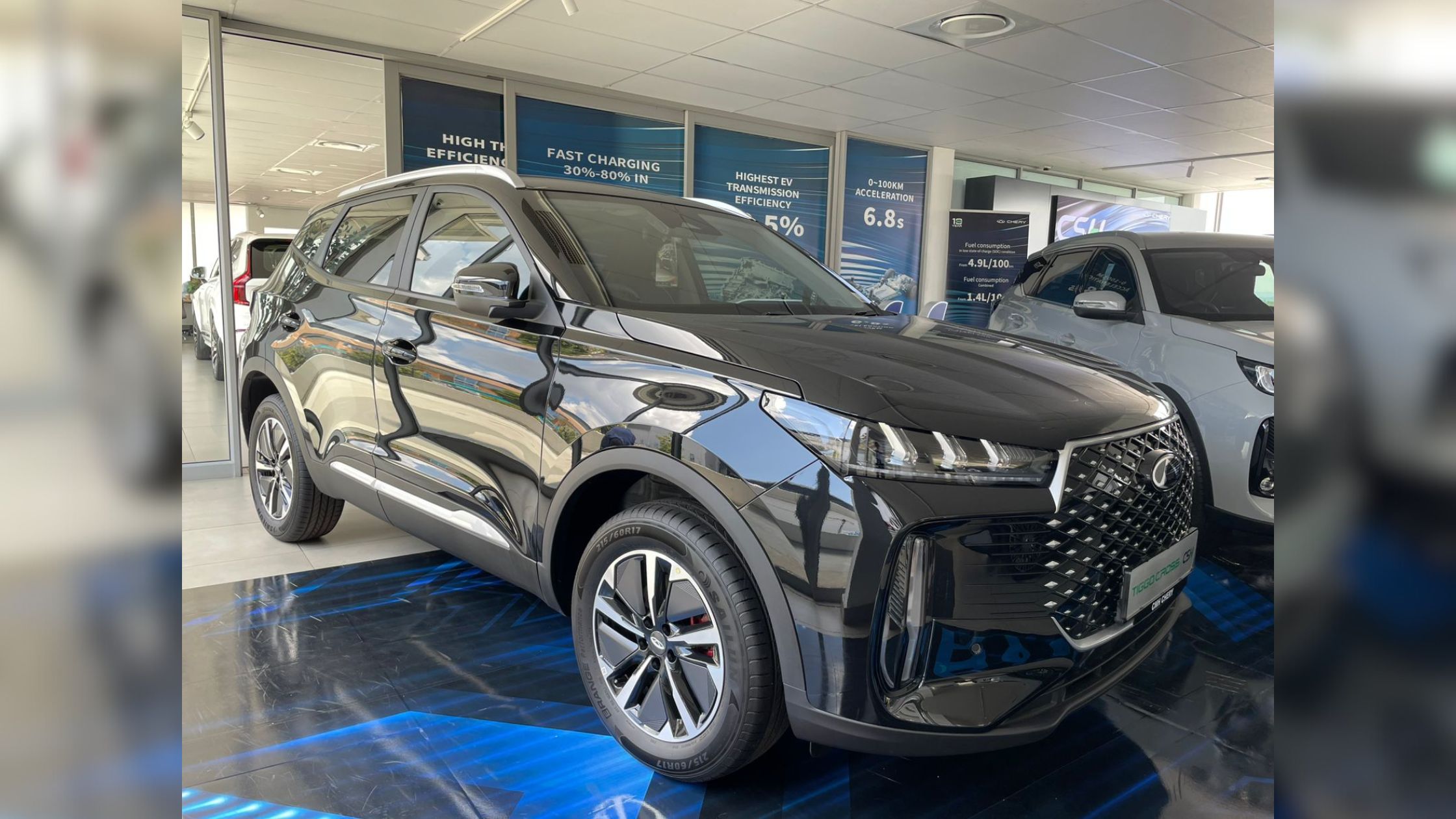 CMH Chery Fourways side image of the tiggo 8 Super Hybrid 1